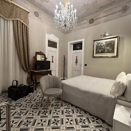 Affittacamere Residenza D'epoca Palazzo Raffaele Maggiore